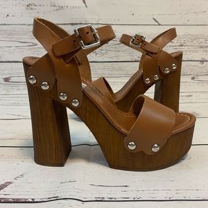 Steve Madden Brown Heel